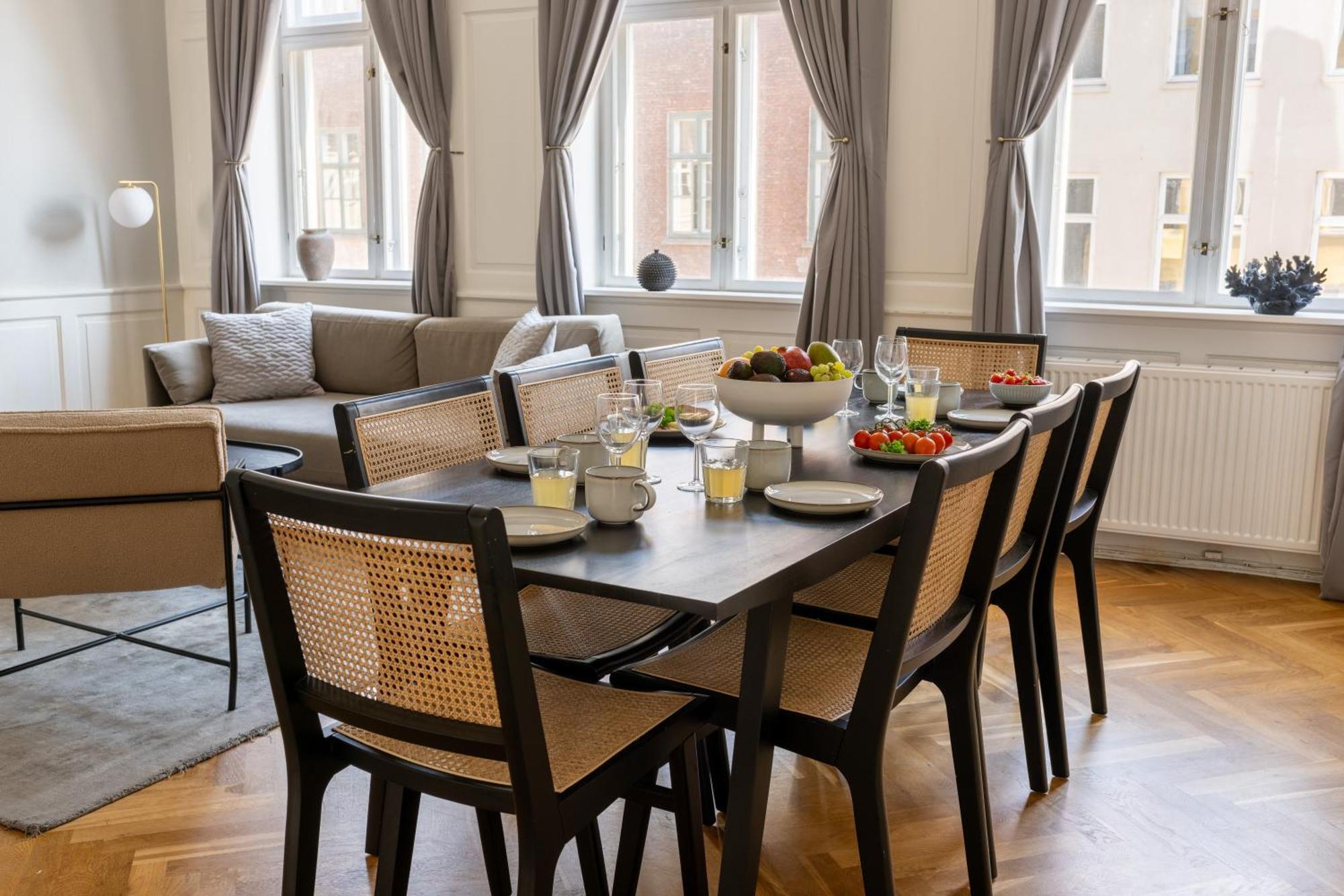 Large Apartment With Canal View In Central Cph City Copenhague Exterior foto